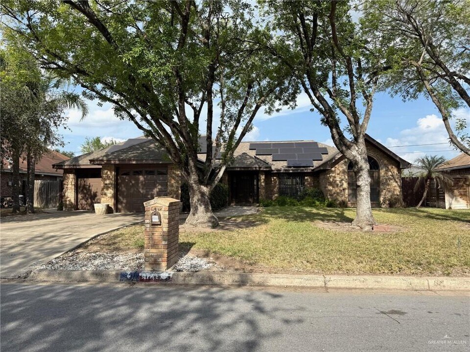 6016 N 29th Ln in McAllen, TX - Building Photo