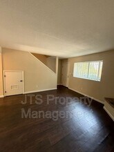 5842 Alorn Ln in Carmichael, CA - Building Photo - Building Photo