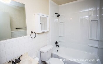 2113 S Loop 289 in Lubbock, TX - Building Photo - Building Photo
