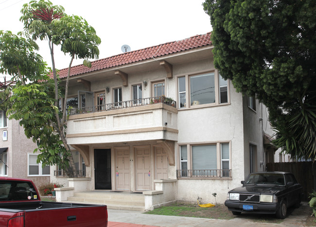 943-949 E 2nd St in Long Beach, CA - Foto de edificio - Building Photo