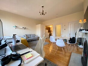 279 Beacon St, Unit 9 in Boston, MA - Foto de edificio - Building Photo