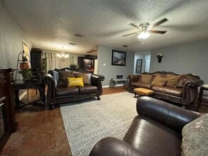 690 Sommerfeld Dr in Waco, TX - Building Photo - Building Photo