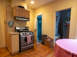 142 Calumet St, Unit 2 in Boston, MA - Building Photo - Building Photo