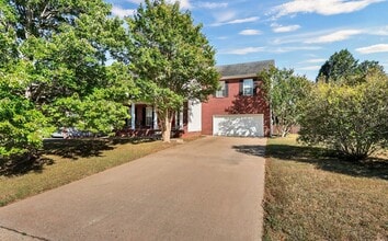 3316 Sunny Slope Dr in Clarksville, TN - Building Photo - Building Photo