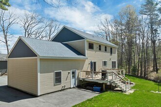 40 Mary Ann Ave in Salem, NH - Building Photo - Building Photo