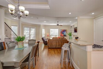 105 Detering St in Houston, TX - Building Photo - Building Photo