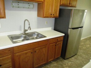 903 1/2 W Washington St in Bloomington, IL - Foto de edificio - Building Photo