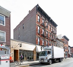 229 Smith St in Brooklyn, NY - Building Photo - Building Photo