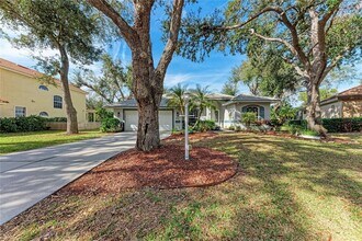 4756 Old Stone Rd in Sarasota, FL - Building Photo - Building Photo