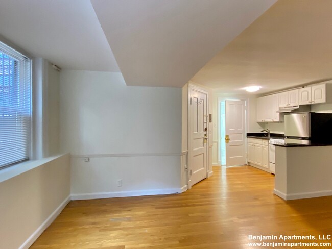 178 Commonwealth Ave, Unit 1 in Boston, MA - Building Photo - Building Photo