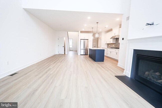 4 Cherry Ln in West Windsor Township, NJ - Building Photo - Building Photo