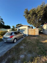 6727 Sheridan St in Hollywood, FL - Building Photo - Building Photo