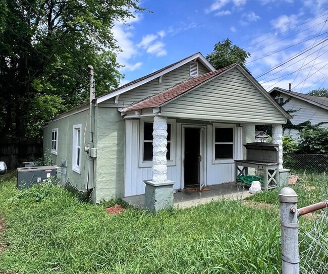 property at 1201 W Baxter Ave