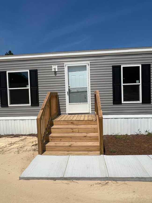 1016 Evergreen Dr in Galivants Ferry, SC - Building Photo - Building Photo