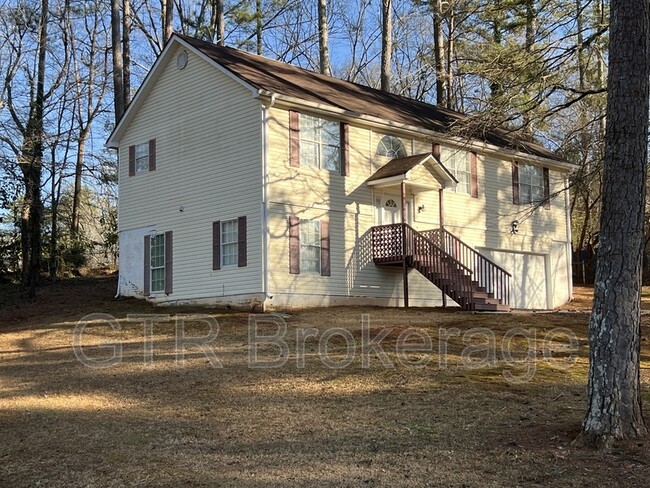 40 Smoke Rise Ct in Stockbridge, GA - Foto de edificio - Building Photo