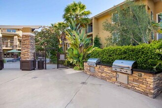 Carmel Creek in San Diego, CA - Foto de edificio - Building Photo