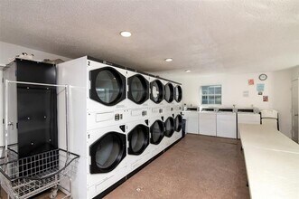 7030 Glenview Dr in Fort Worth, TX - Building Photo - Building Photo