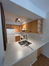 8 Crispin Pvt in Ottawa, ON - Building Photo - Building Photo