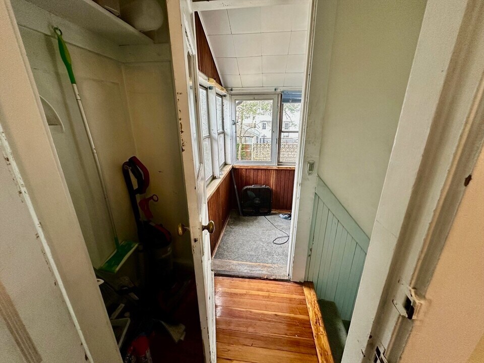 102 Bennett St, Unit 2 in Boston, MA - Building Photo