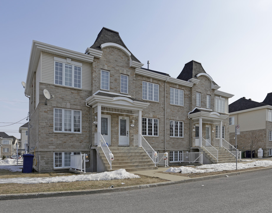 2609-2625 Justine-Lacoste in Laval, QC - Building Photo