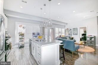 1220 19th St NE in Washington, DC - Building Photo - Building Photo