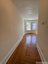 17 Fairbanks St, Unit 33 in Brookline, MA - Building Photo - Building Photo