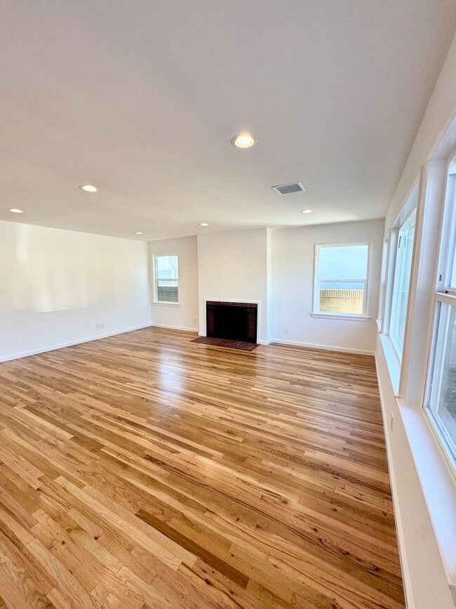 4331 Beethoven St in Los Angeles, CA - Building Photo - Building Photo