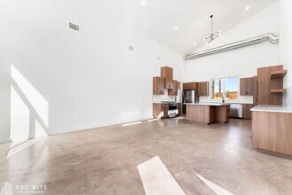 2303 Toledo Ave in Lubbock, TX - Building Photo - Building Photo