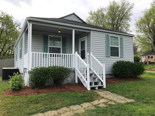 1410 Irwin Ave in Maryville, TN - Building Photo - Building Photo