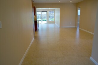 10703 SW 77th Ct, Unit 10703 SW 77 Court in Pinecrest, FL - Building Photo - Building Photo