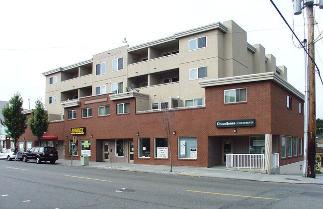 Renaissance Building in Seattle, WA - Building Photo - Building Photo