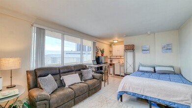 108 S Montpelier Ave in Atlantic City, NJ - Building Photo - Building Photo