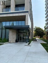 293 The Kingsway in Toronto, ON - Building Photo