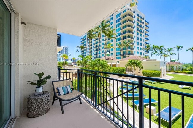 property at 610 W Las Olas Blvd