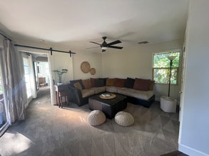 16 Hoku Pl in Paia, HI - Building Photo - Building Photo