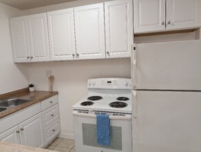 5611 Fulcher Ave in Los Angeles, CA - Building Photo - Building Photo