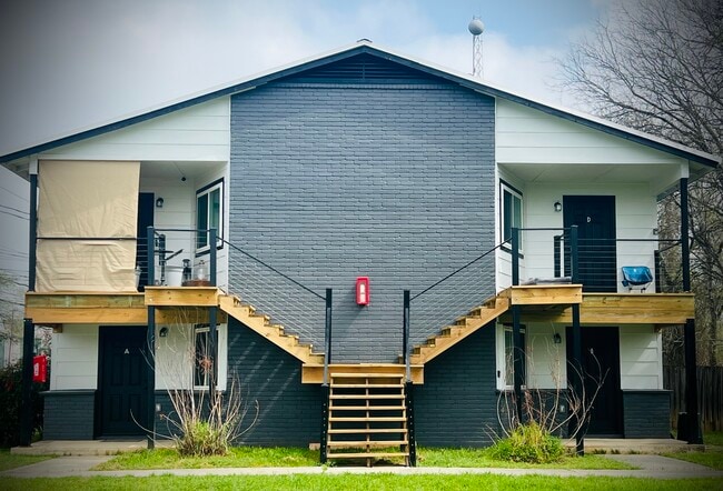 1640 Post Rd, Unit A in San Marcos, TX - Building Photo - Building Photo