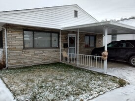 350 33rd St in Huntington, WV - Building Photo