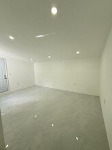1310 NW 41st St, Unit Efficiency in Oakland Park, FL - Foto de edificio - Building Photo