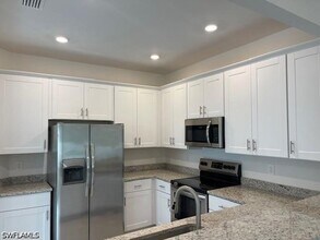 14111 Pine Lodge Ln in Ft. Myers, FL - Building Photo - Building Photo