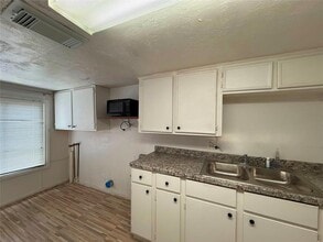 723-727 W 27th St in Houston, TX - Building Photo - Building Photo