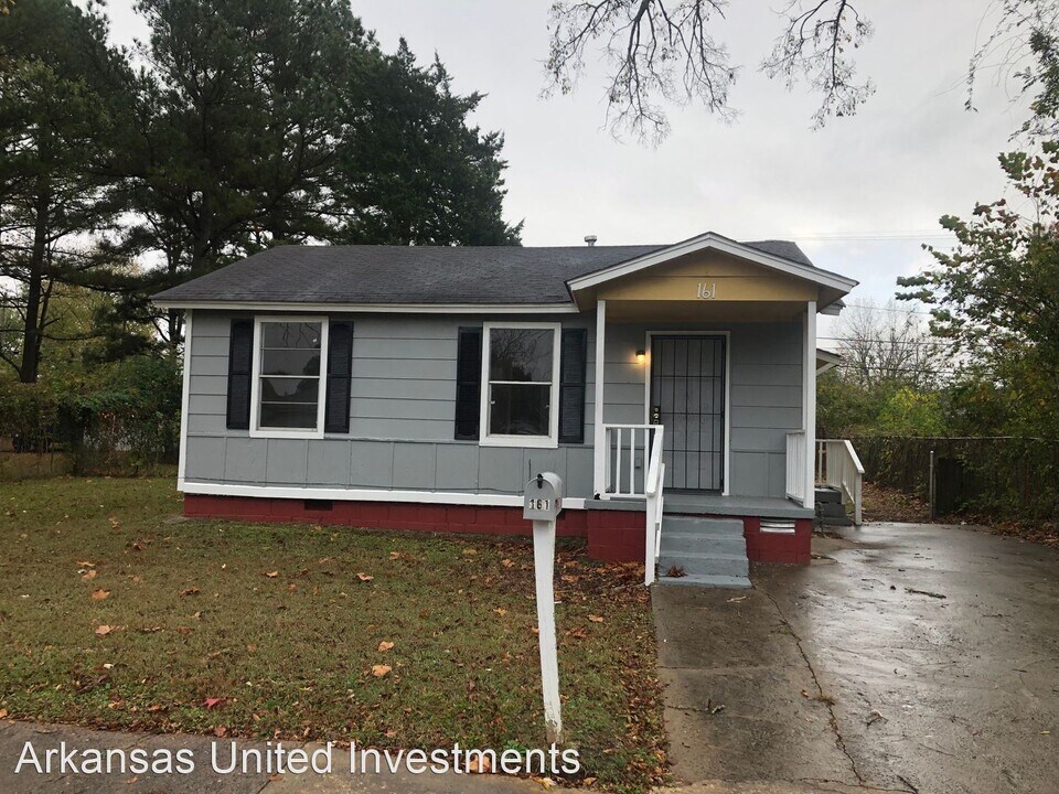 161 Roosevelt Rd Photo