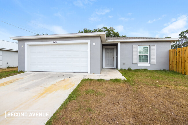 2491 Emerson Dr SE