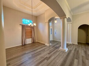 2206 Calle Chiquita Ct in Laredo, TX - Building Photo - Building Photo
