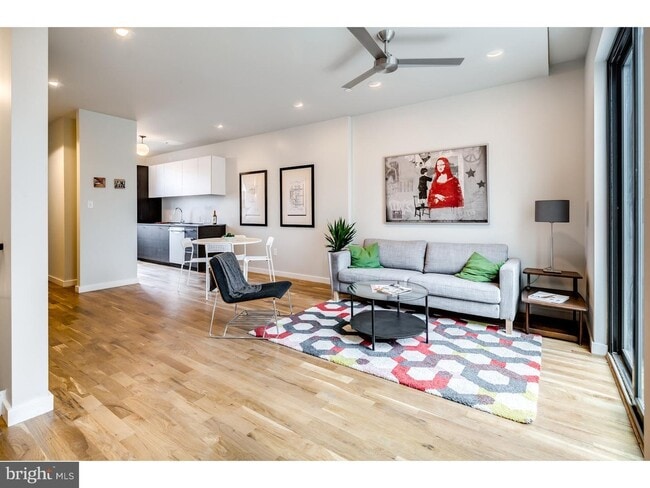 1308 N Hope St, Unit A in Philadelphia, PA - Building Photo - Building Photo