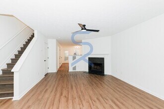 2904 Vining Ridge Terrace in Decatur, GA - Foto de edificio - Building Photo