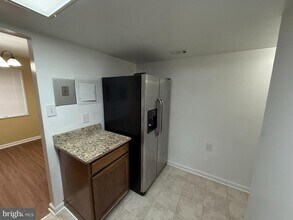 1403 Northgate Square in Reston, VA - Building Photo - Building Photo