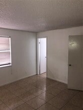 95 NE 41st St, Unit M199 in Oakland Park, FL - Building Photo - Building Photo
