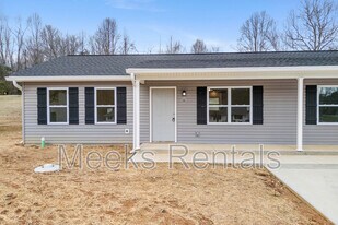 15 Cottage Ln in Hurricane, WV - Building Photo