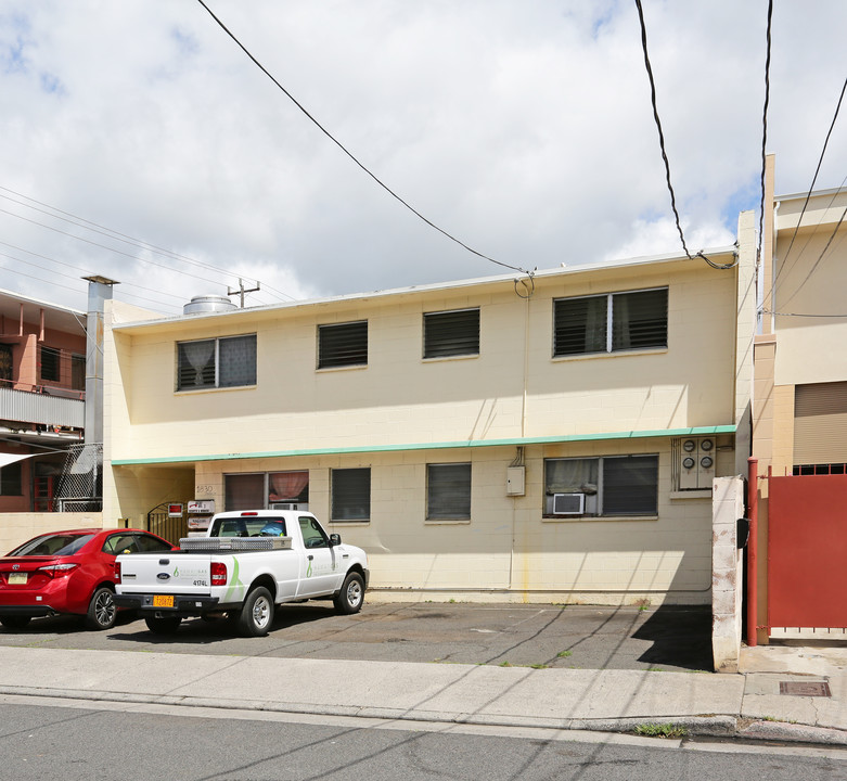 1830 Democrat St in Honolulu, HI - Foto de edificio